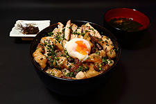 豚バラ、ロース焼き肉丼